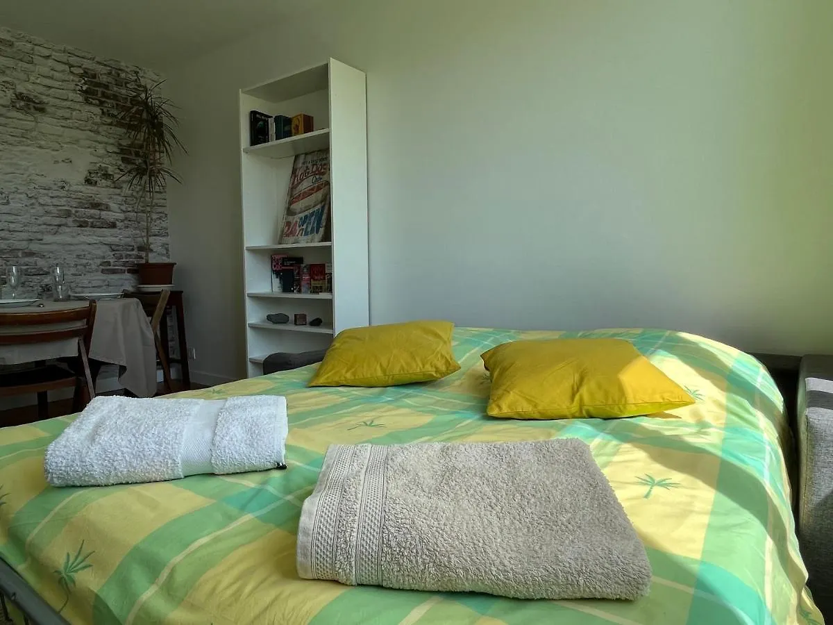 Апартаменты Charmant 2 Pieces Parc Montjuzet Клермон-Ферран 0*,  Франция